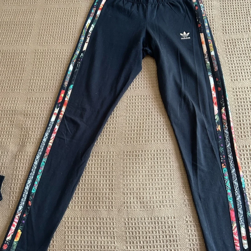 Adidas set - Picture 3 of 5